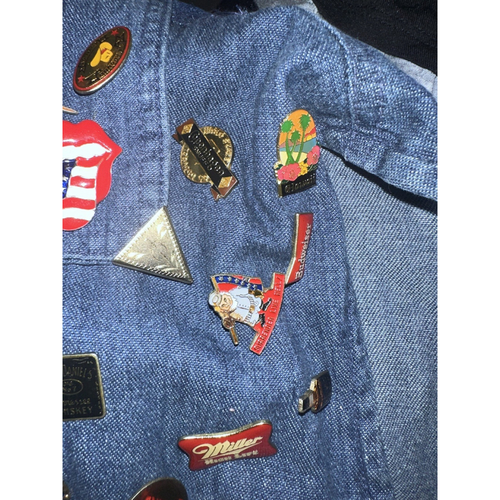 Denim Zip Front vest With 30 + Vintage Pin Collection - Picture 8 of 16